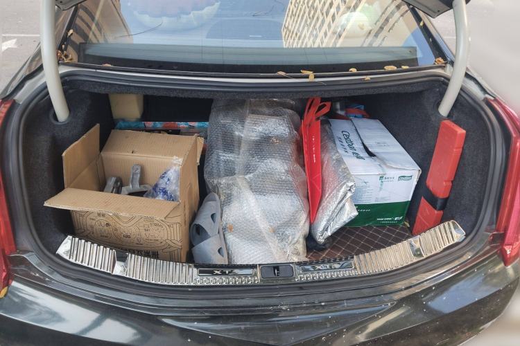 Used Cadillac XTS 2014 28T Comfort Version Trunk