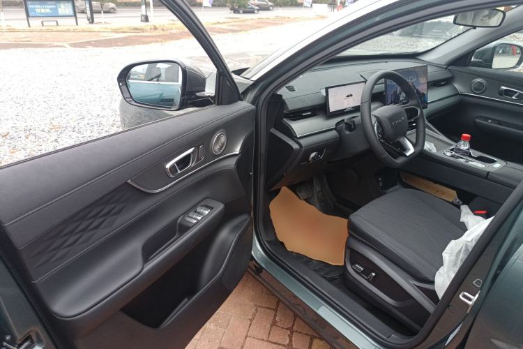 Used Chery Tiggo 8 PLUS C-DM 2025 1.5T 116 km Comfort Version 5 Seats