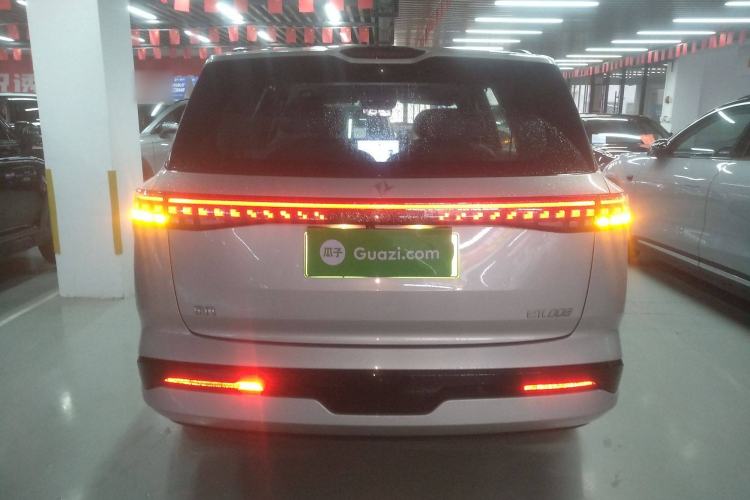 Used Dongfeng eπ eπ008 2024 210Max Range-Extended Version 6 Seats
