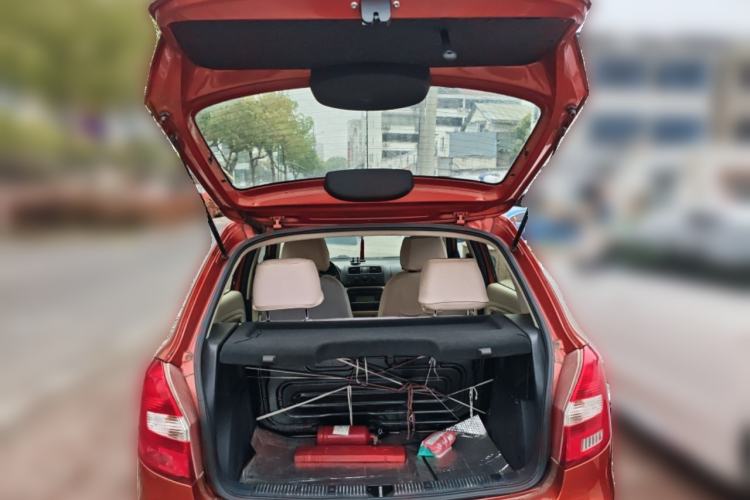 Used Skoda Fabia 2011 1.4L Manual Crystal Edition
