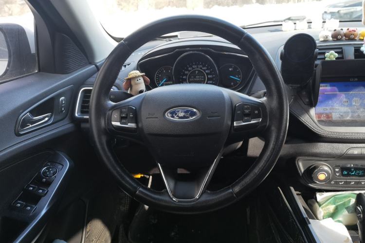 Used Ford Escort 2019 Revised Version 1.5L Automatic Enjoyment Type China VI Standard