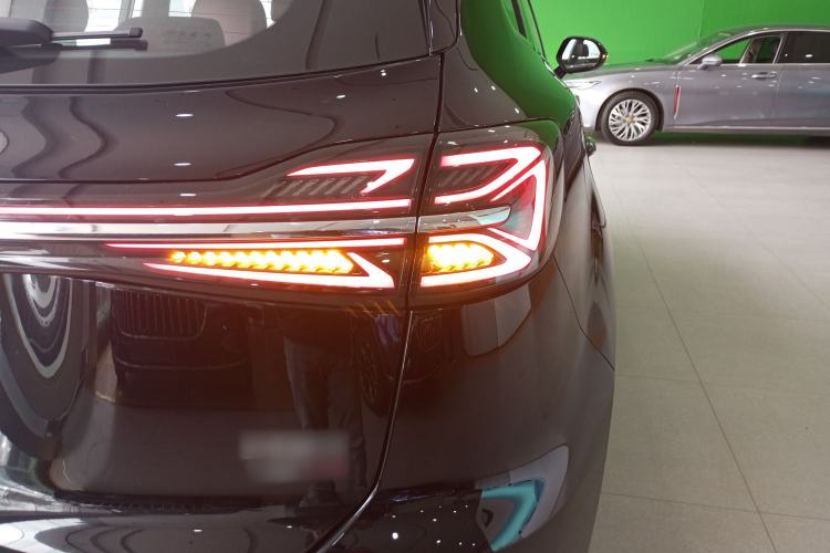 Used Hongqi HS5 2025 2.0T Two-Wheel Drive Flagship Pro Edition