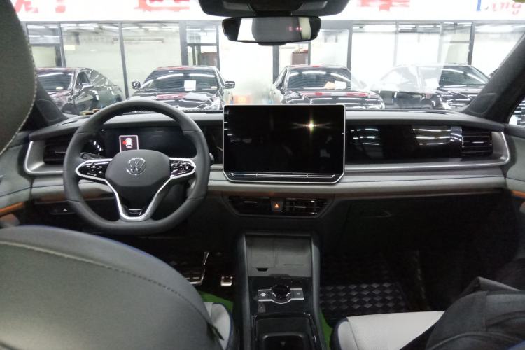 Used Volkswagen Tayron 2025 Tiguan L 380TSI 4Motion Luxury Easy Package