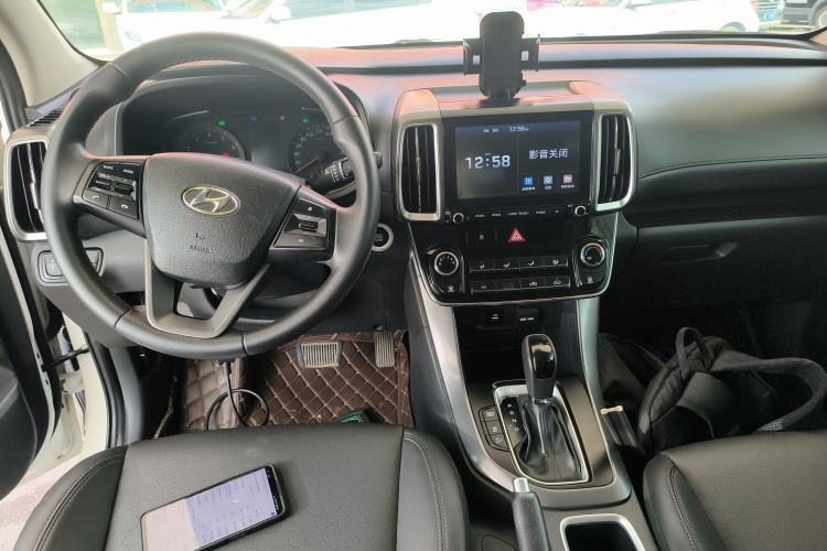 Used Hyundai ix35 2018 2.0L Automatic 2WD Zhiyong·Changxiang Edition Center Console