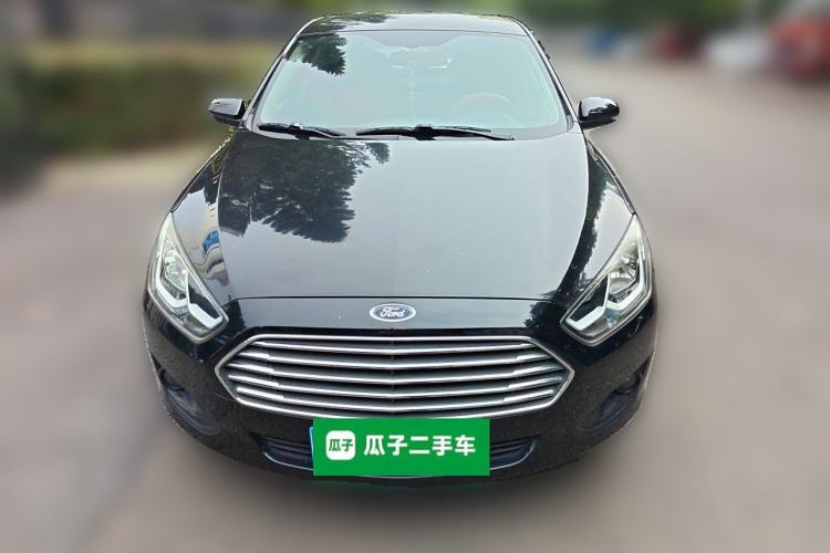 Used Ford Escort 2015 1.5L Manual Comfort Model
