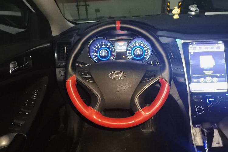 Used Hyundai Sonata 2011 2.0L Automatic Luxury Edition
