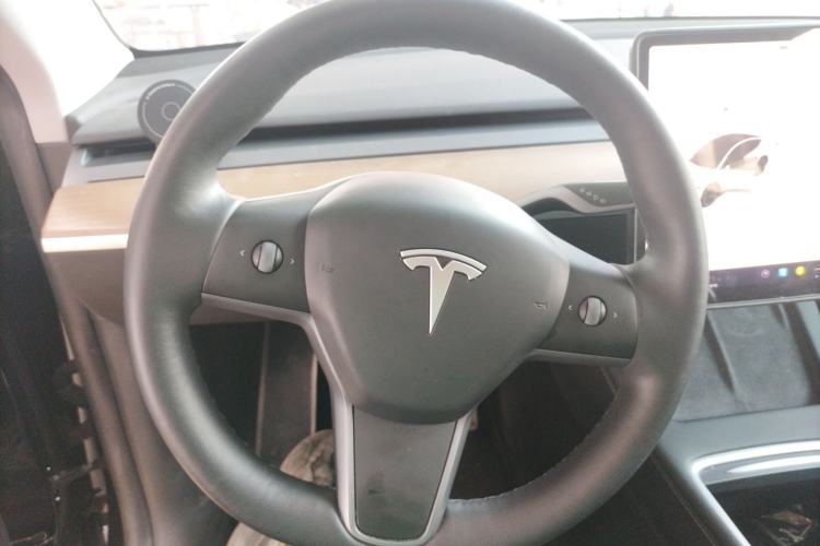 Used Tesla Model Y 2022 Rear-Wheel-Drive Version