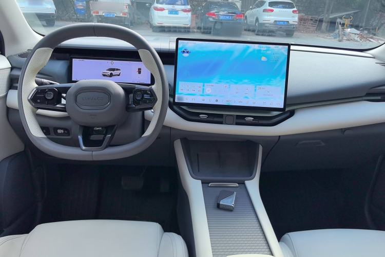 Used Lynk & Co 06 EM-P 2023 EM-P 126 Long-Range Halo
