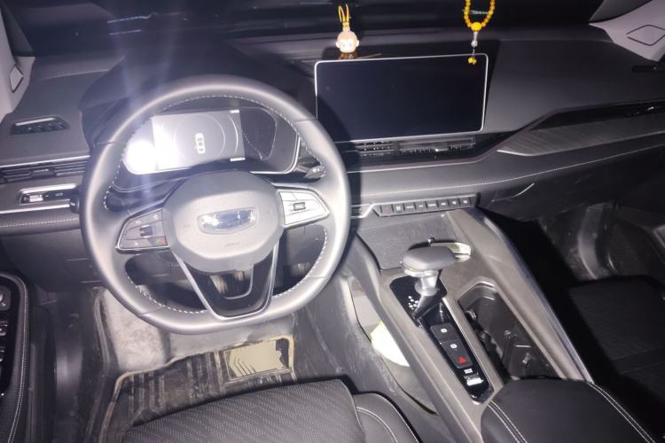 Used Geely Auto Preface 2023 2.0TD Luxury Version Center Console