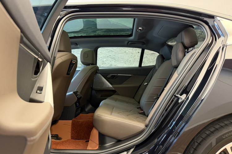 Used BMW 5 Series 2024 530Li Leading Model M Sport Package
