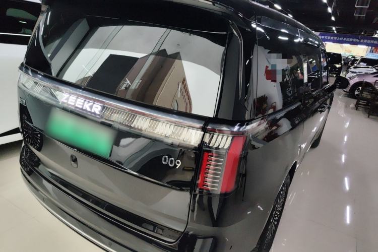 Used Zeekr 009 2024 Six-Seat Executive Version 4WD 108 kWh