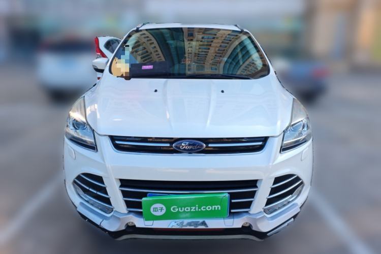 Used Ford Kuga 2015 2.0L GTDi Four-Wheel-Drive Sport Model