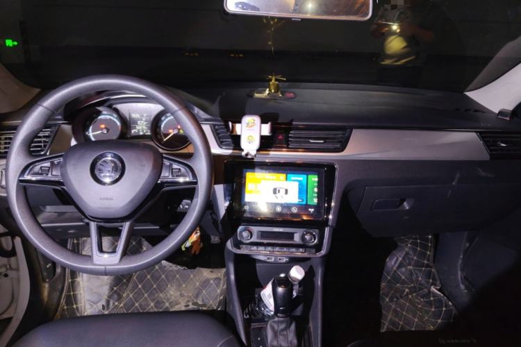 Used Skoda Rapid 2020 1.5L Automatic Comfort Edition
