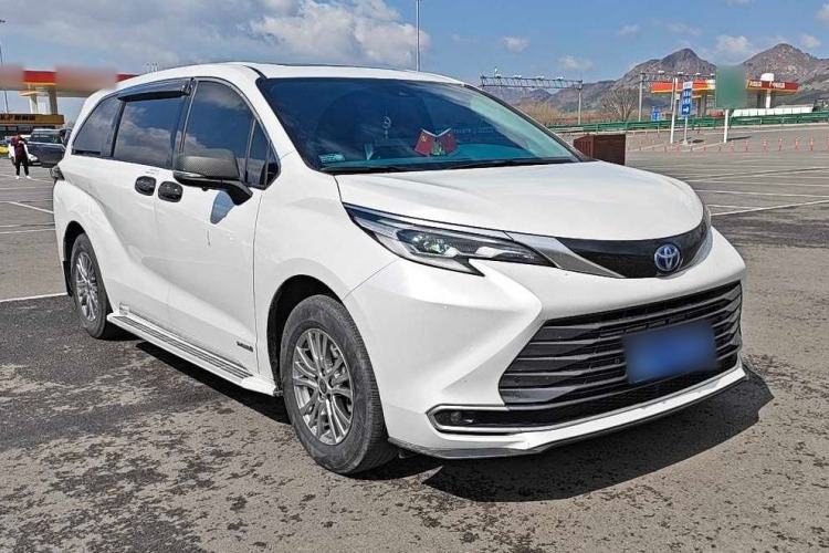 Used Toyota SIENNA 2021 2.5L Hybrid Comfort Edition Exterior 2