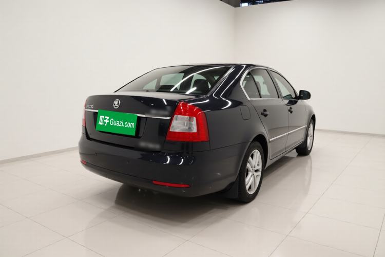 Used Skoda Octavia 2014 1.6L Automatic Yijun Edition Exterior 5