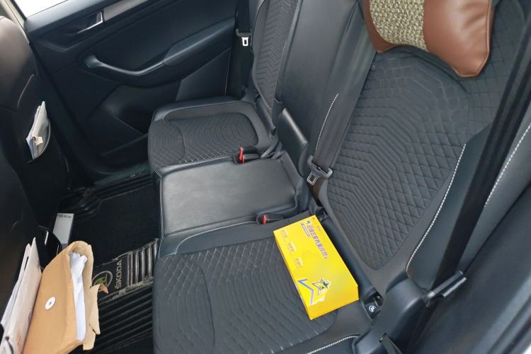 Used Skoda Kodiaq 2018 Facelifted TSI330 5-Seater Two-Wheel-Drive Comfort Edition Left Rear Seat