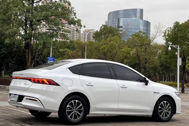 Used BYD Qin PLUS 2024 HONOR Edition DM-i 55KM Leading Model
