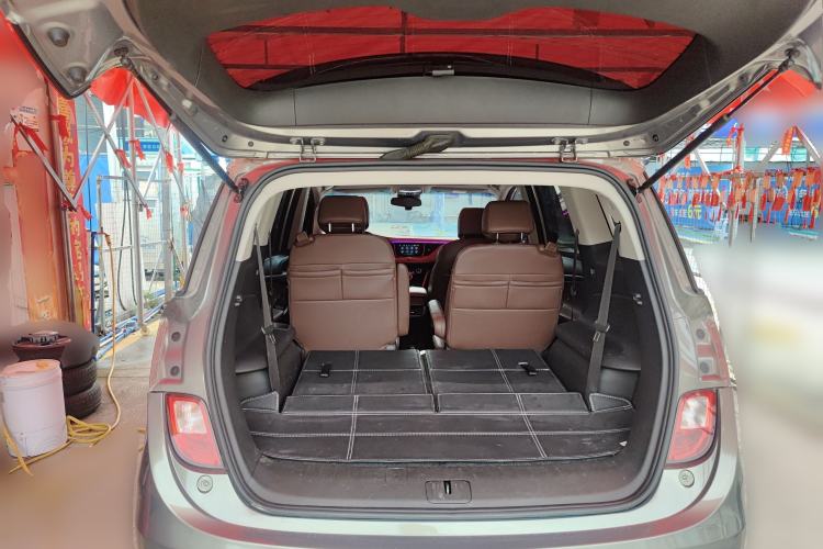 Used Buick GL6 2019 18T 6-Seater Connected Luxury Version China VI Standard Trunk