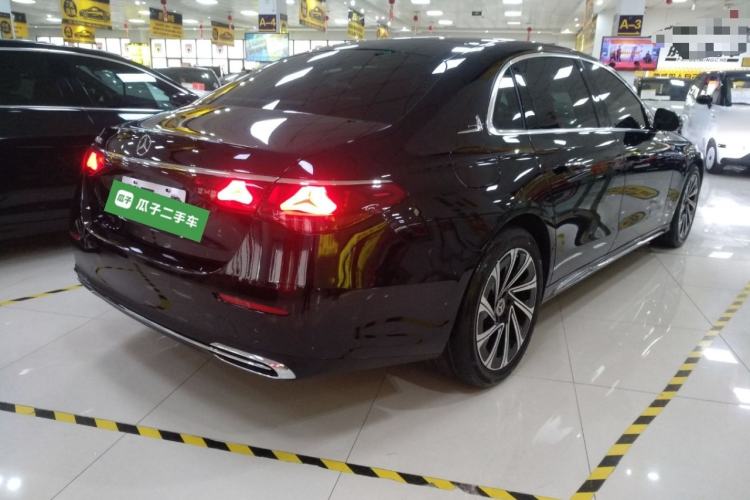 Used Mercedes-Benz E-Class 2024 Facelift E 300 L Luxury Edition
