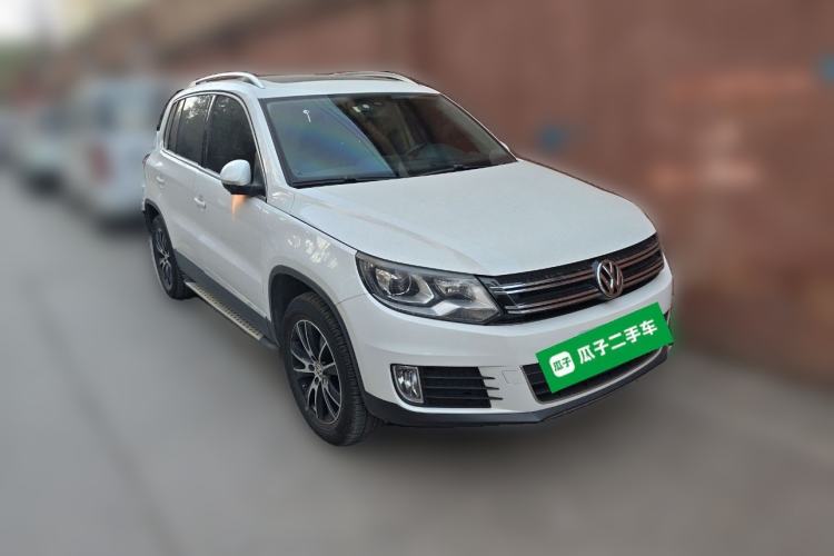 Used Volkswagen Tiguan 2015 2.0 TSI Automatic All-Wheel Drive Luxury Edition
