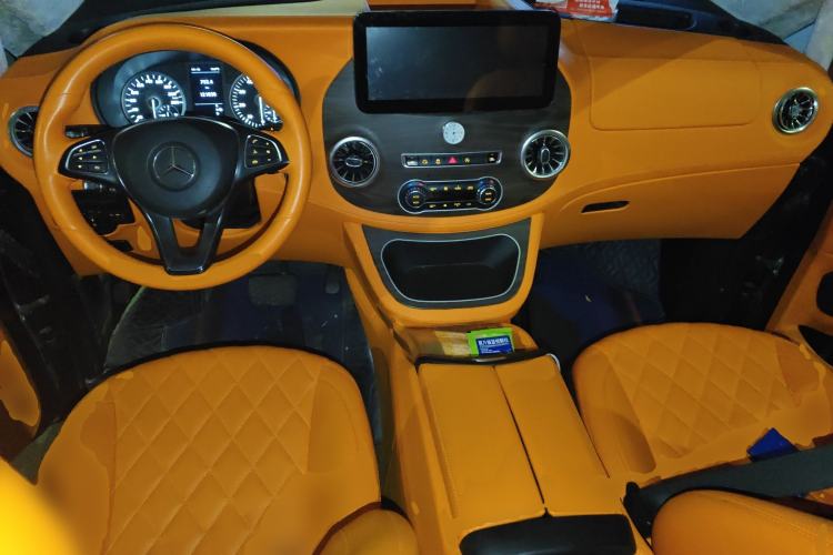 Used Mercedes-Benz Vito 2016 2.0T Business Edition Center Console