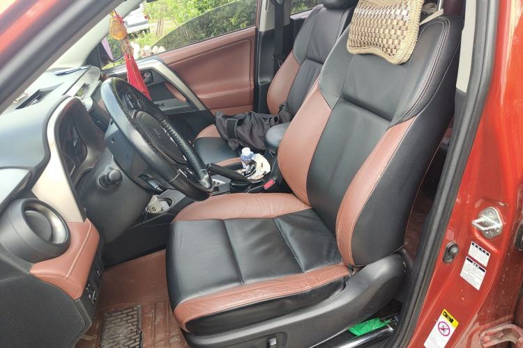 Used Toyota RAV4 2013 2.5L Automatic 4x4 Elite Edition Left Front Seat