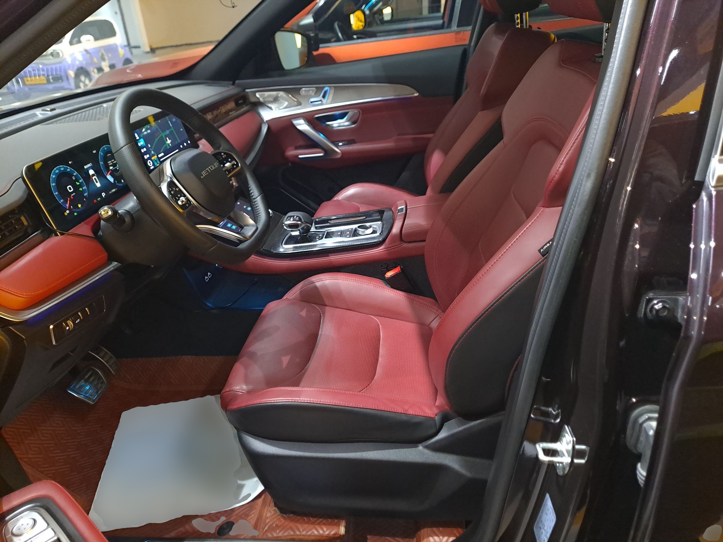 المقاعد الأمامية داخل السيارة