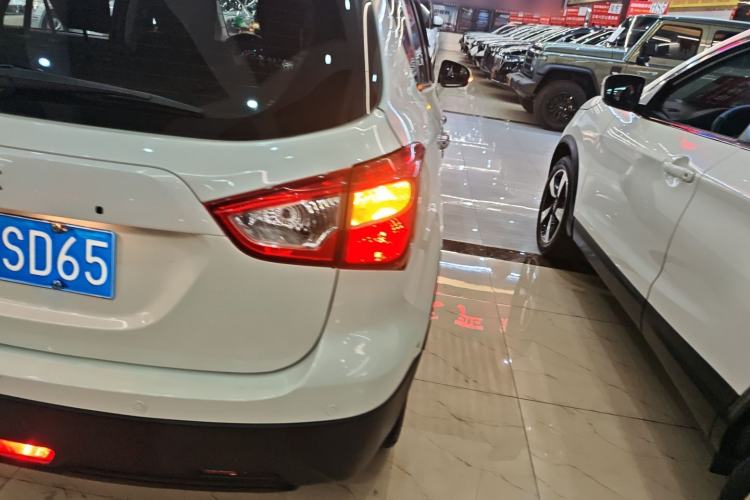 Used Suzuki Vitara S-Cross 2017 1.6L CVT Two-Wheel Drive Urban Fashion Model