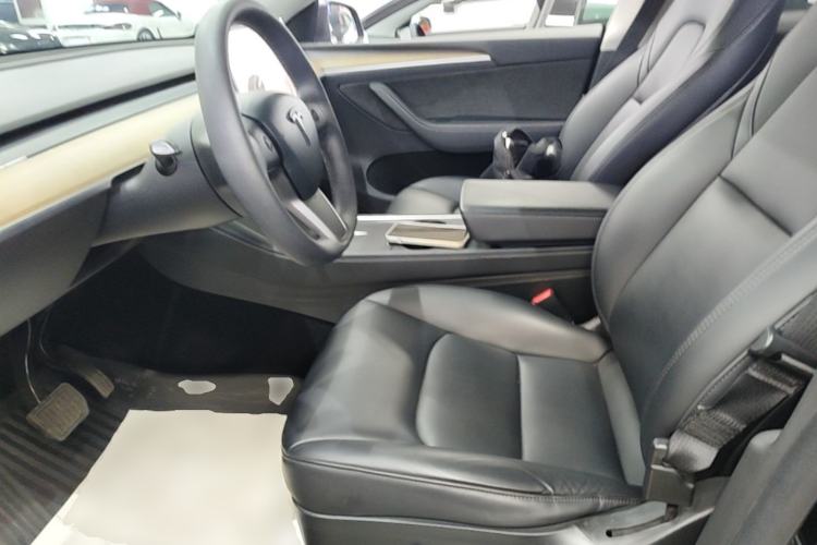 Used Tesla Model Y 2021 Long-Range All-Wheel-Drive Version 3D7
