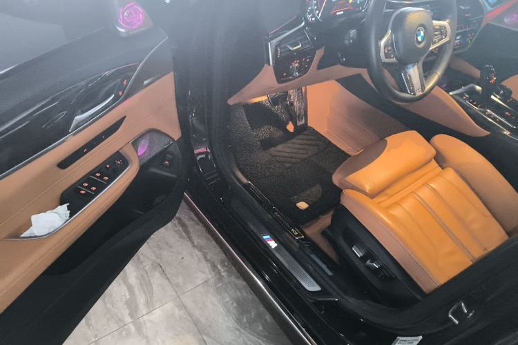 Used BMW 6 Series GT 2018 630i M Sport Package Driver Seat