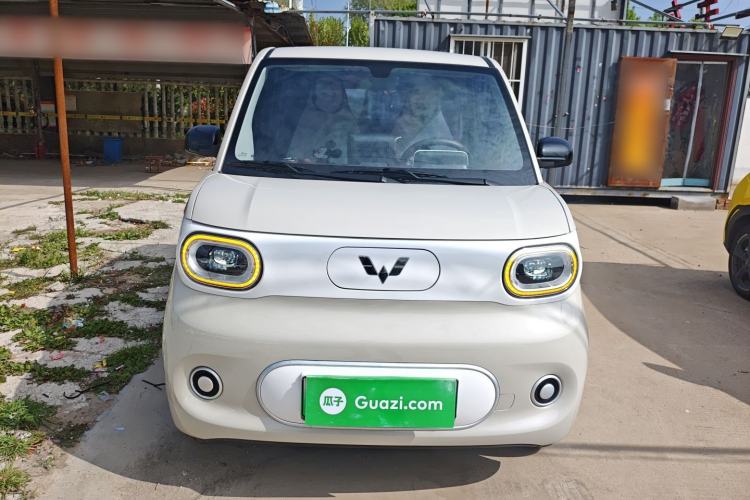 Used Wuling Hongguang MINIEV 2024 3rd Generation 215km Youth Edition Front