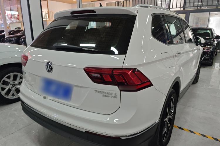 Used Volkswagen Tiguan L 2019 330TSI Automatic Two-Wheel Drive Smart Luxury Version China VI Standard

