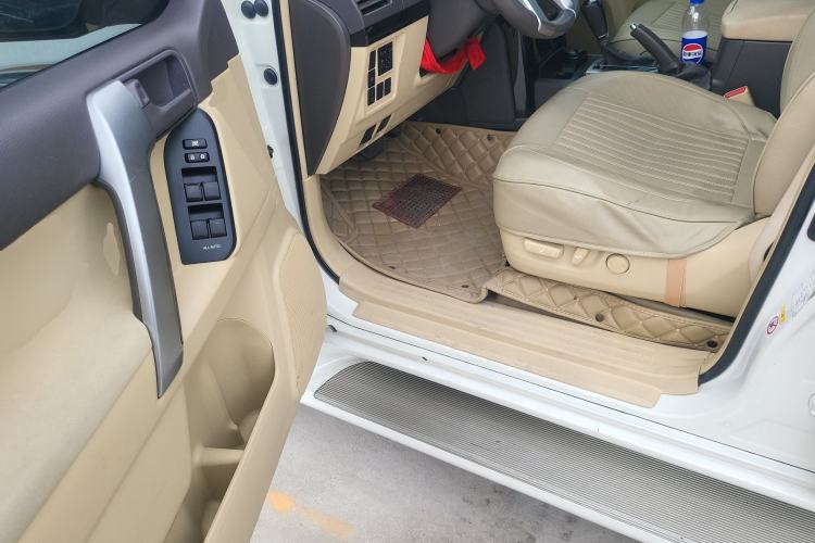 Used Toyota Prado  Driver Seat