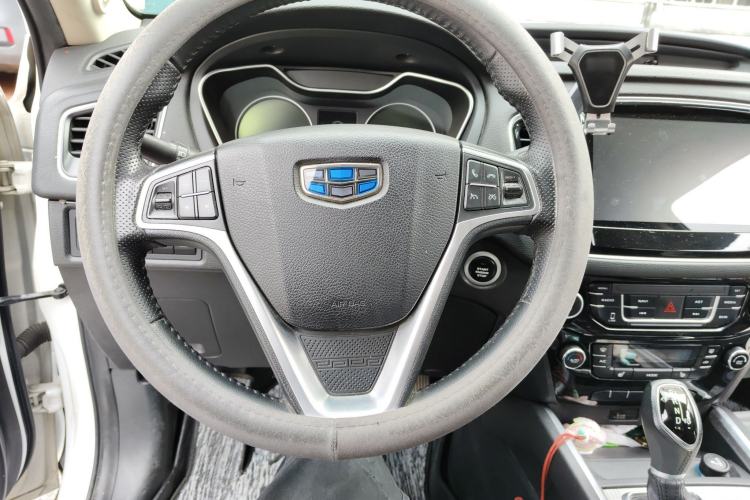 Used Geely Auto Vision X6 2016 1.3T CVT Flagship Model
