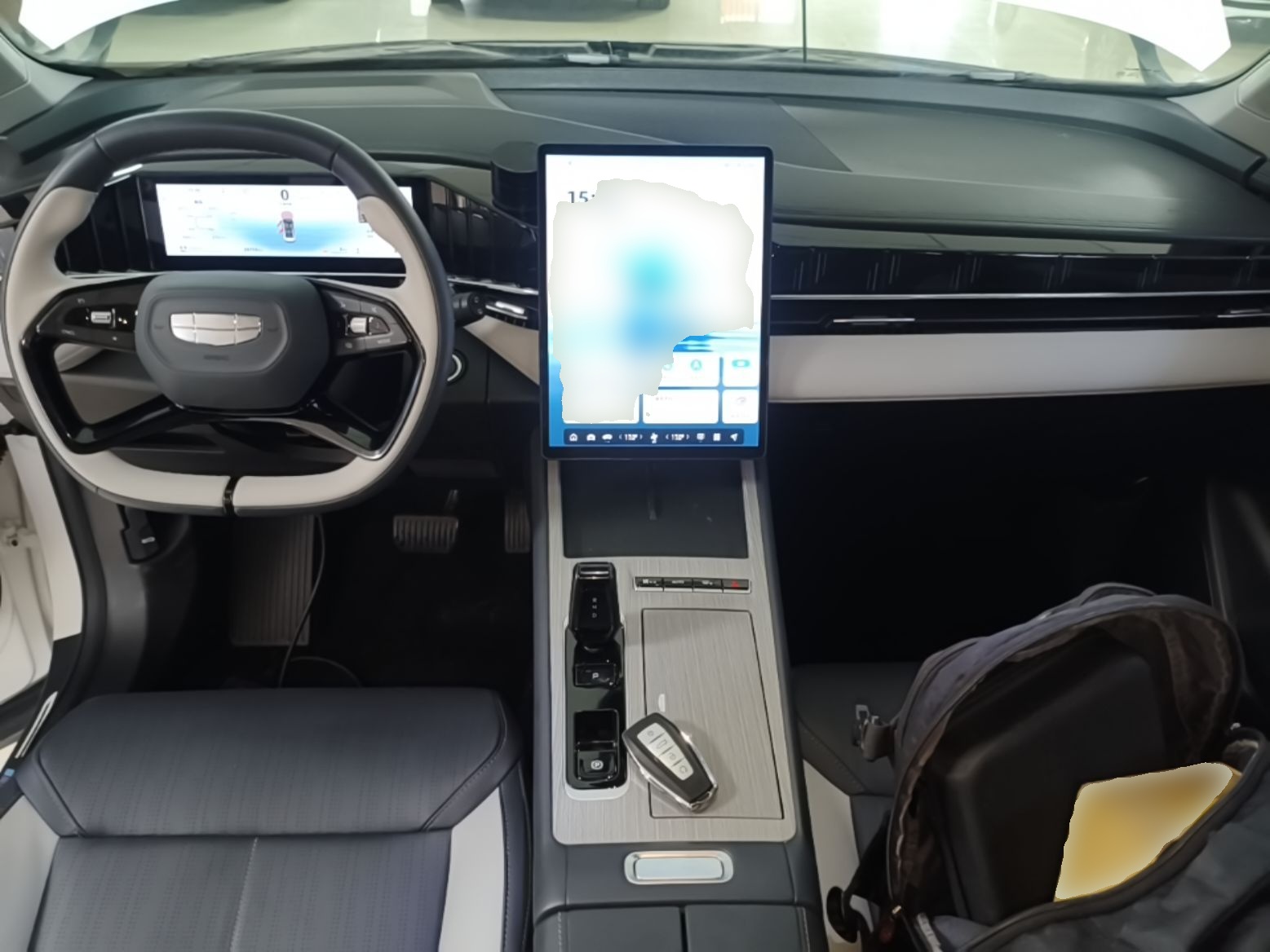 Geely Auto FX11 2024 1.5TD DCT Dragon Edition — снимка 12