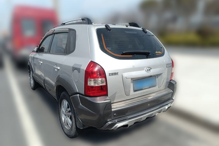 Used Hyundai Tucson 2009 2.0L Manual Two-Wheel Drive Fashion Edition