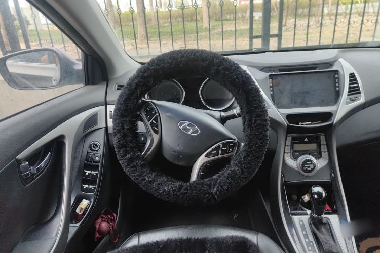 Used Hyundai Elantra (5th Generation / Langdong) 2013 1.6L Automatic Luxury Model Steering Wheel