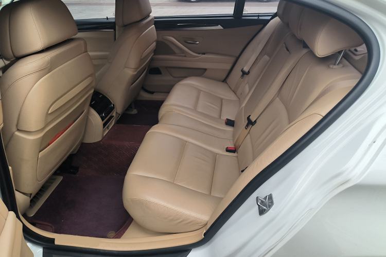 Used BMW 5 Series 2015 535Li Leading Model