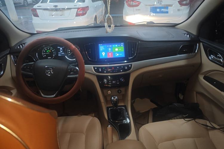 Used Baojun 730 2016 1.5L Manual Luxury Edition 7 Seats