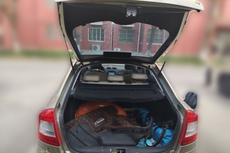 Used Skoda Octavia 2012 1.6L Manual Yijie Edition Trunk