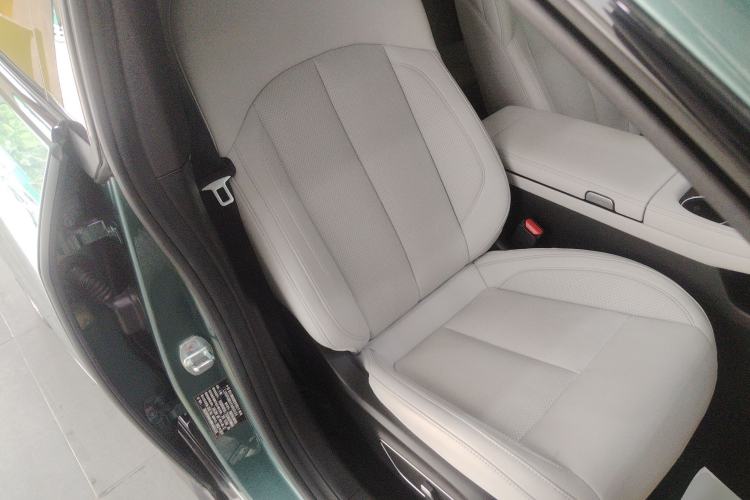 Used XPeng P7 2023 P7i 610 Pengyi Performance Edition
