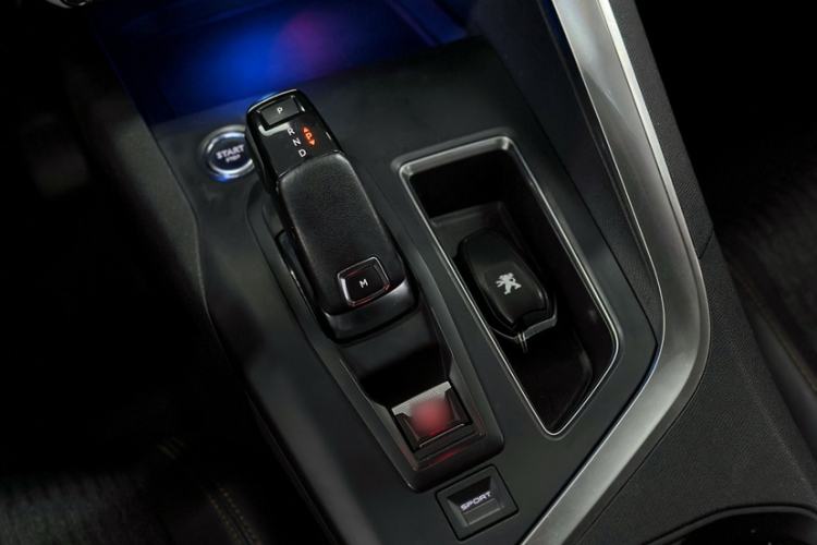 Used Peugeot 5008 2017 380THP 7-Seater Elite Edition
