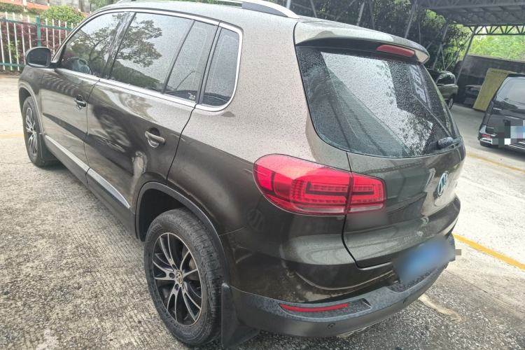 Used Volkswagen Tiguan 2015 1.8TSI Automatic Two-Wheel Drive Luxury Model Rear Left 45 Deg