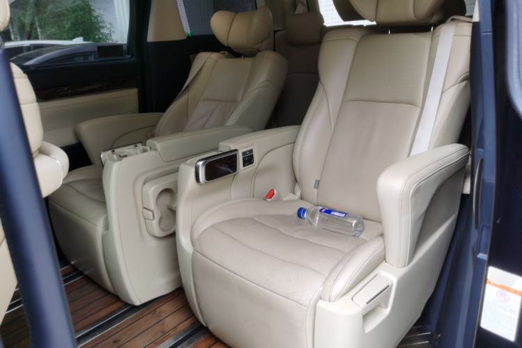 Used Toyota Alphard 2019 Dual-Engine 2.5L Luxury Edition