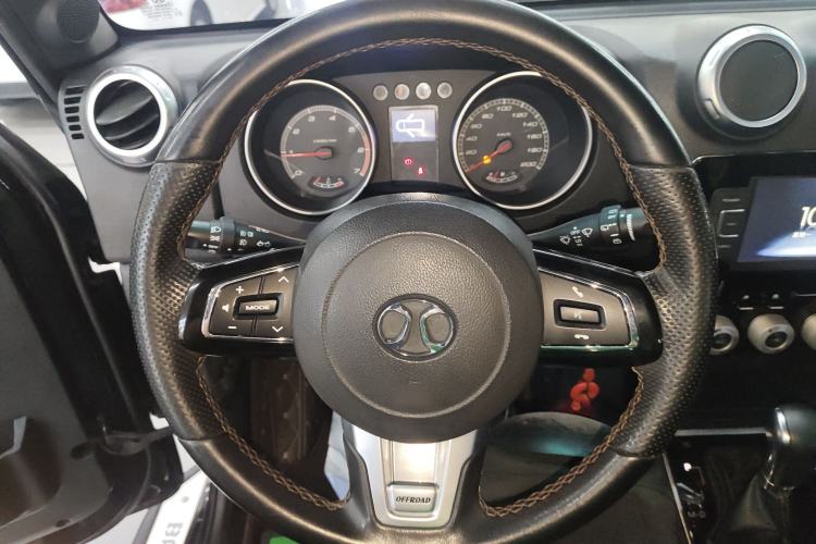 Used BAIC Off-Road BJ40 2016 40L 2.3T Automatic All-Wheel Drive Premium Edition Steering Wheel