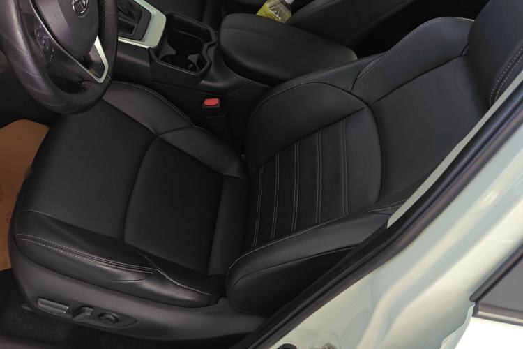 Used Toyota Wildlander 2022 2.0L CVT Two-Wheel Drive Luxury Edition
