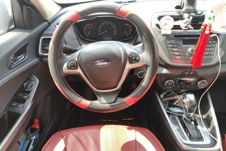 Used Ford Escort 2015 1.5L Automatic Fashion Model