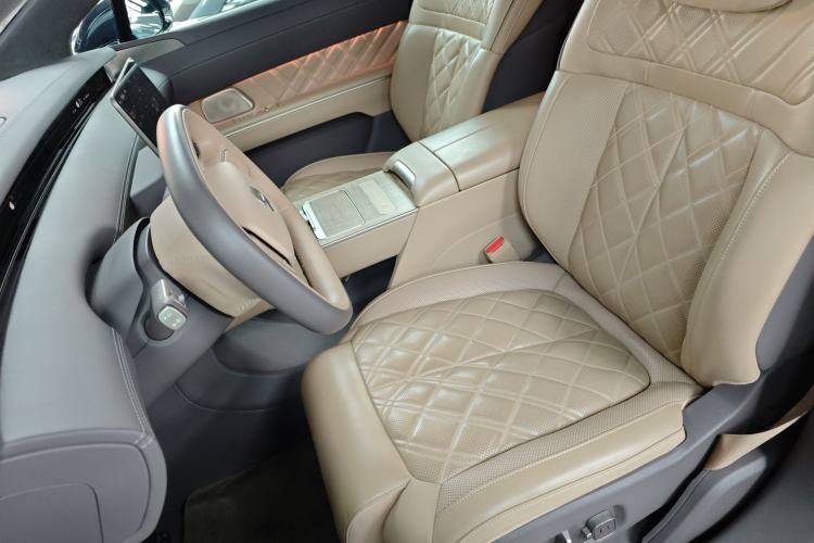 Used Nio ET9 2025 100kWh Signature Edition
