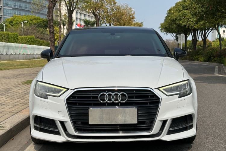 Used Audi A3 2019 Limousine 35 TFSI Fashion Edition China VI Emission Standard
