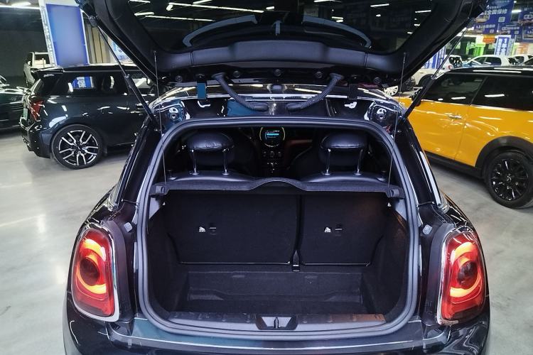 Used MINI MINI 2021 1.5T Three-Door Sharp Edition
